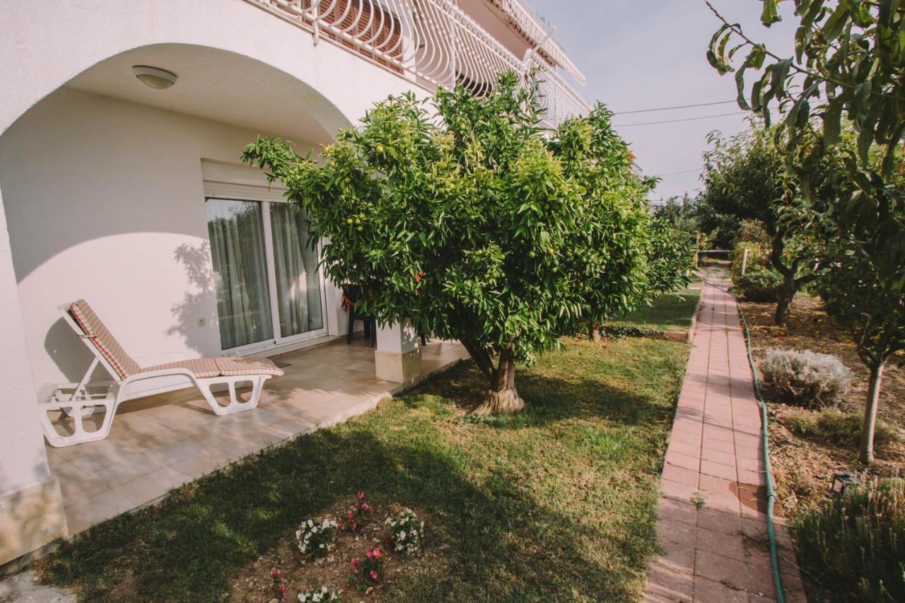 Apartments Jasna Podstrana Exterior photo